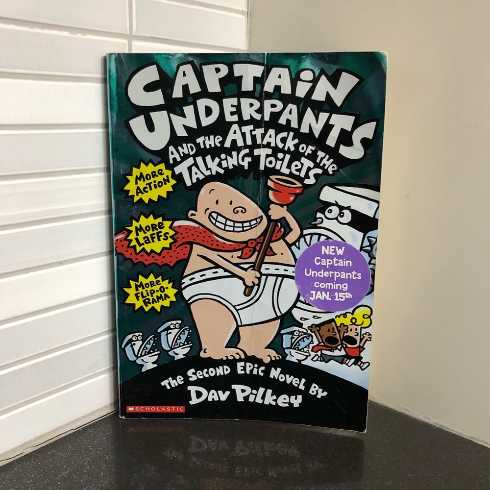 🧡3/$12 Captain Underpants and The Attack of the Talking Toilets